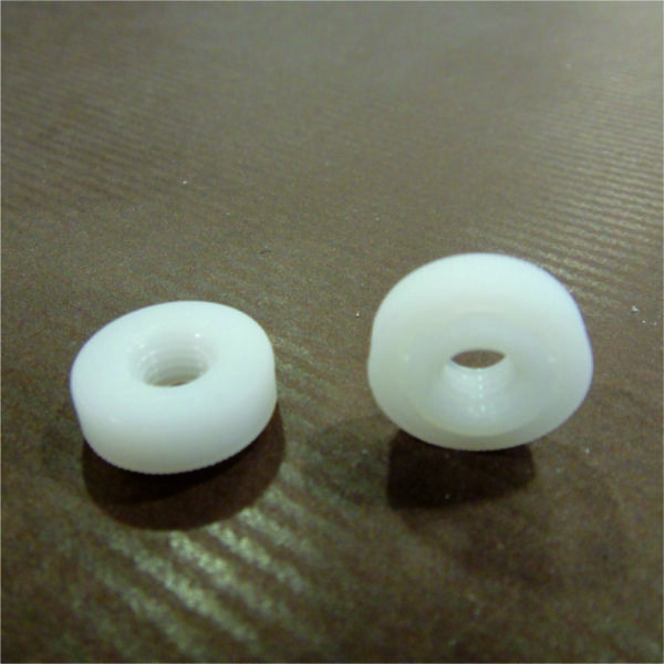 écrous moletés plastique blanc trou 6 mm lot de 20